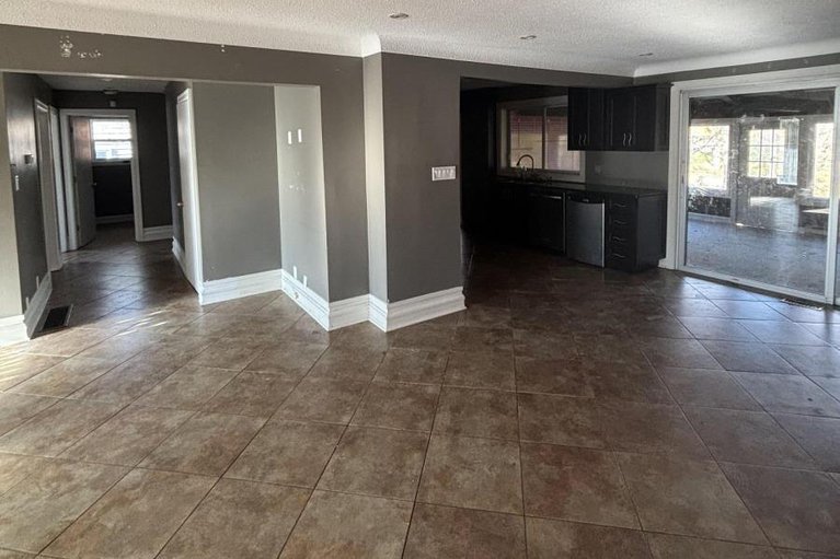 29041801/5497-manotick-main-street/manotick-village-manotick-estates/ottawa/ontario/K4M0E2_6