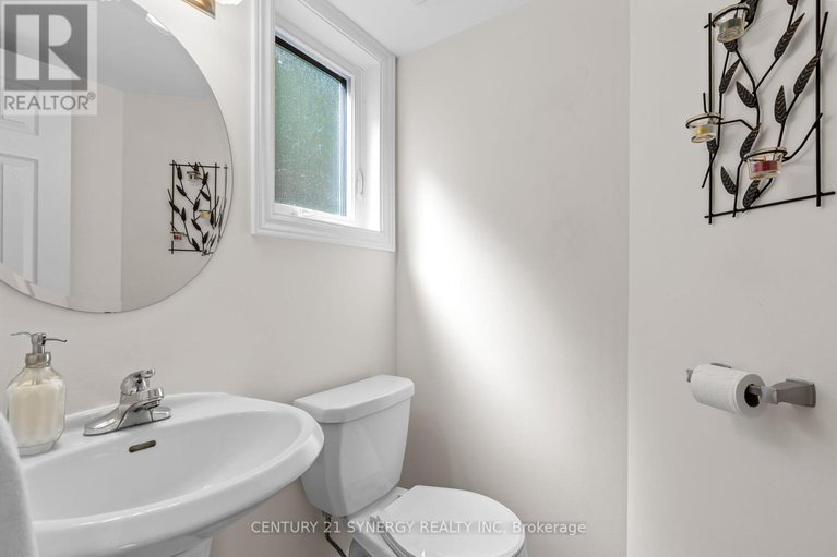 28556678/1525-senateurs-way/fallingbrookpineridge/ottawa/ontario/K4A4A3_6