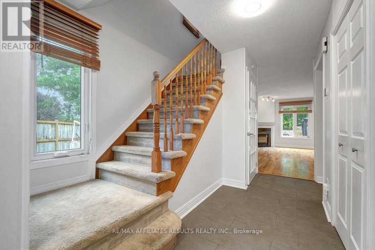 28794659/22-hendrie-court/katimavik/ottawa/ontario/K2L4A4_4