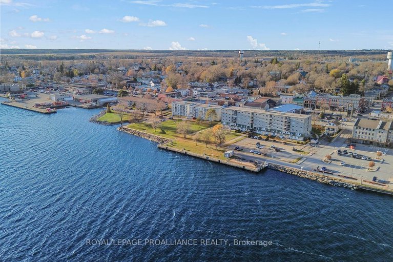 29141400/119-235-water-street/prescott/prescott/ontario/K0E1T0_27