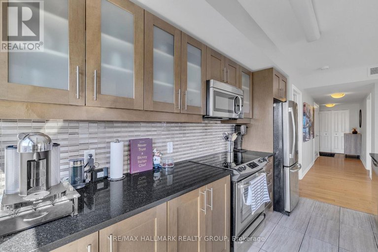 28515144/2301-195-besserer-street/sandy-hill/ottawa/ontario/K1N0B6_16