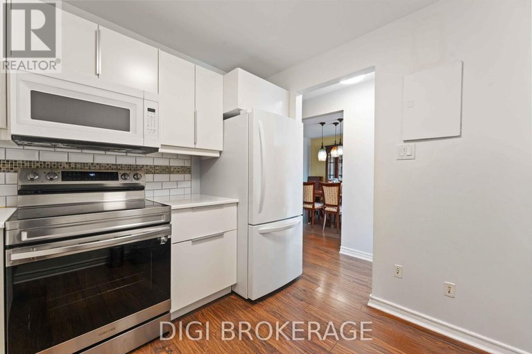 28754553/401-1974-st-laurent-boulevard/hawthorne-meadows/ottawa/ontario/K1G4L5_18