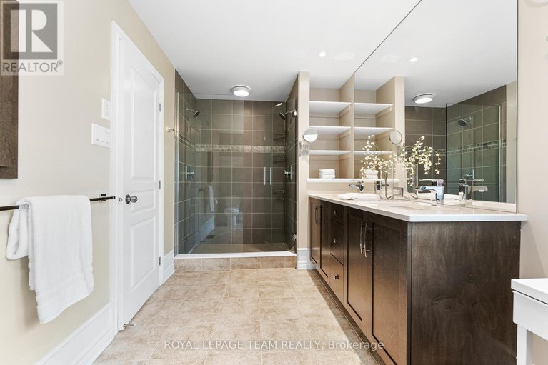 28387113/316-sugar-pine-crescent/bridlewood/ottawa/ontario/K2M0B1_28