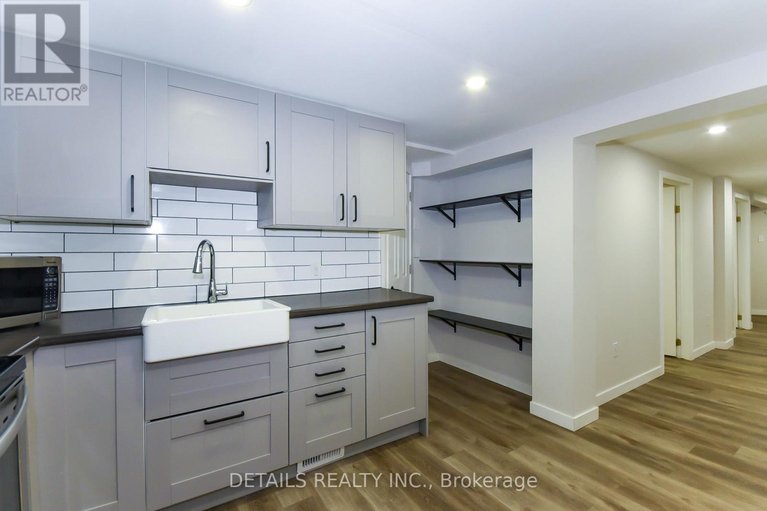 29661613/1222-field-street/bel-air-park/ottawa/ontario/K2C2R2_30