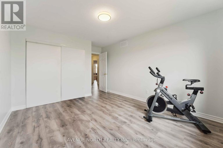 28444872/272-trail-side-circle/springridgeeast-village/ottawa/ontario/K4A5B1_24