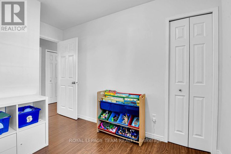 28984527/6-george-street/finch/north-stormont/ontario/K0C1K0_18
