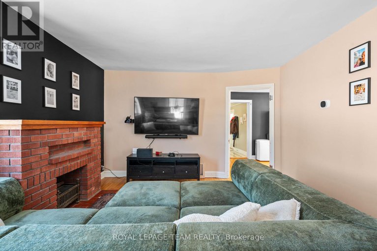 29425301/1727-reids-mills-road/north-dundas-mountain-twp/north-dundas/ontario/K0E1S0_9