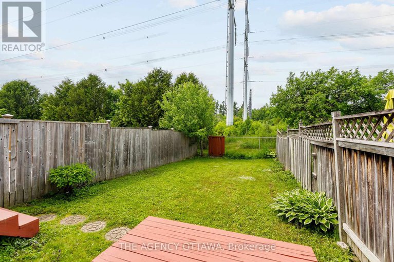 28611358/55-springcreek-crescent/bridlewood/ottawa/ontario/K2M2M2_34