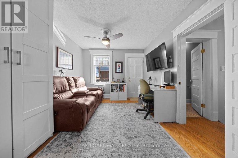 29606717/30-emily-street/carleton-place/carleton-place/ontario/K7C1S2_23