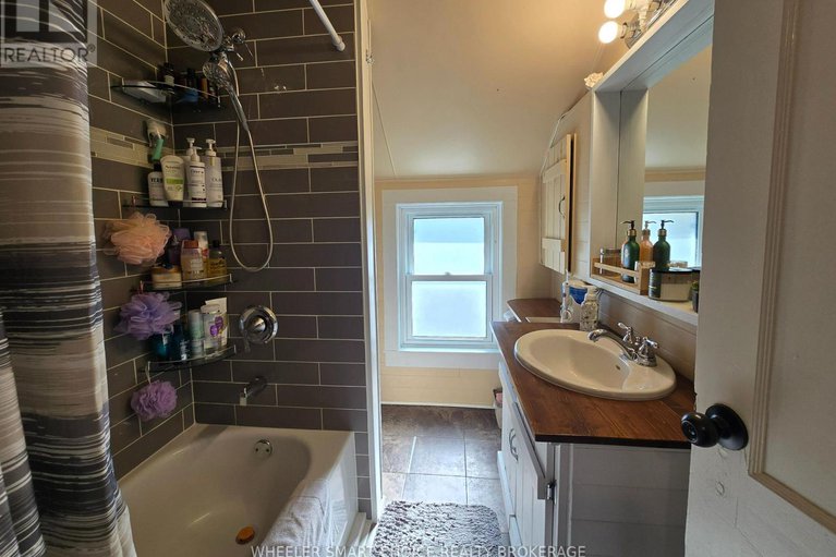 29039799/40-st-laurent-avenue/long-sault/south-stormont/ontario/K0C1P0_20