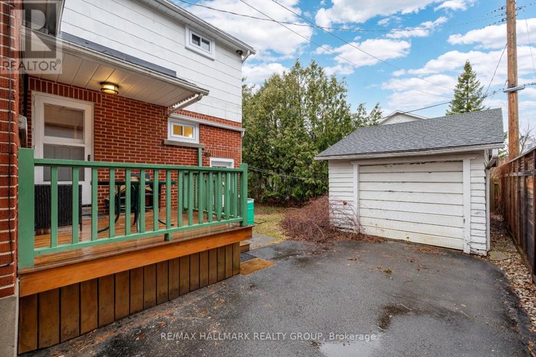 29608672/448-brennan-avenue/westborohampton-park/ottawa/ontario/K1Z6J8_29