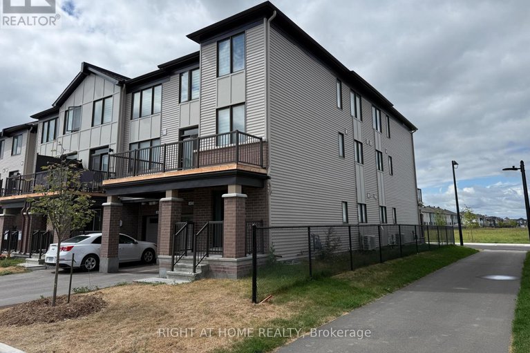 28775885/42-stitch-mews/goulbourn-twp-from-franktown-rdsouth-to-rideau/ottawa/ontario/K0A2Z0_2