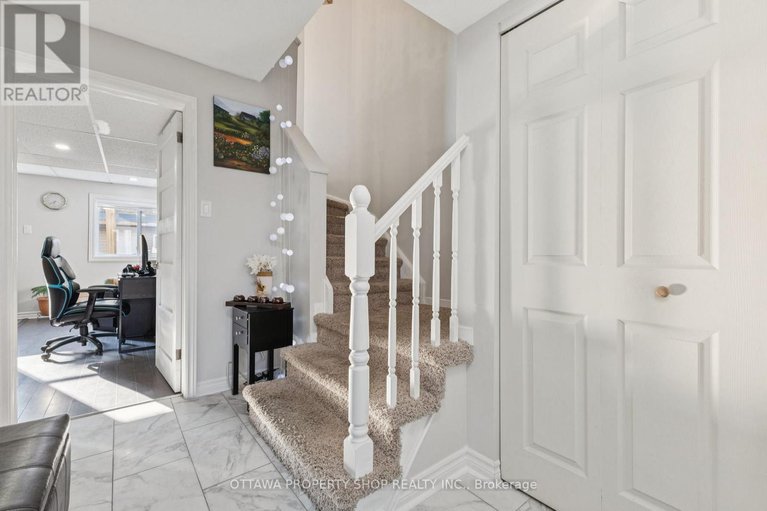 28617520/1575-thurlow-street/fallingbrookridgemount/ottawa/ontario/K4A2K6_3
