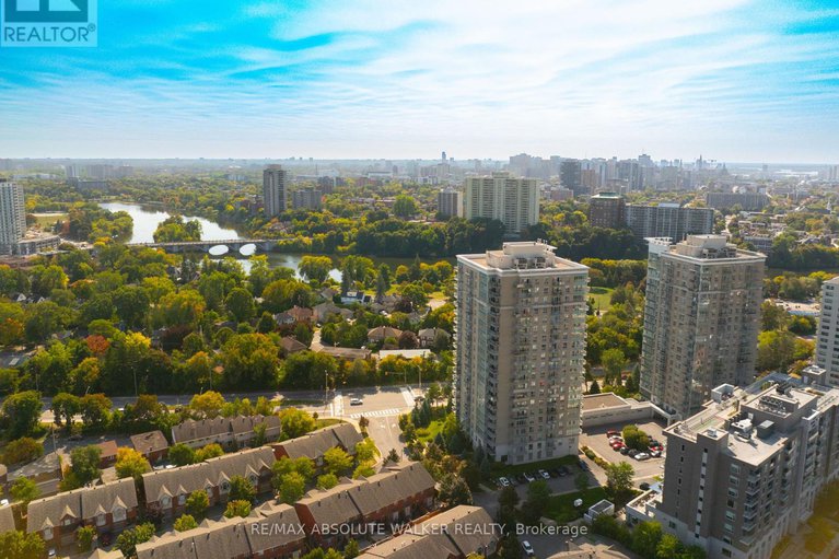 28975996/207-90-landry-street/vanier/ottawa/ontario/K1L0A9_1