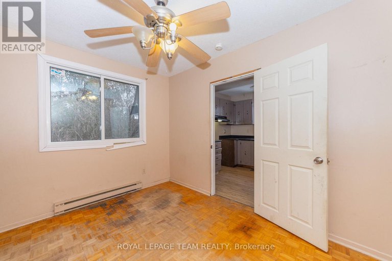 29205924/7-coolbrook-cr-crescent/munster/ottawa/ontario/K0A3P0_17