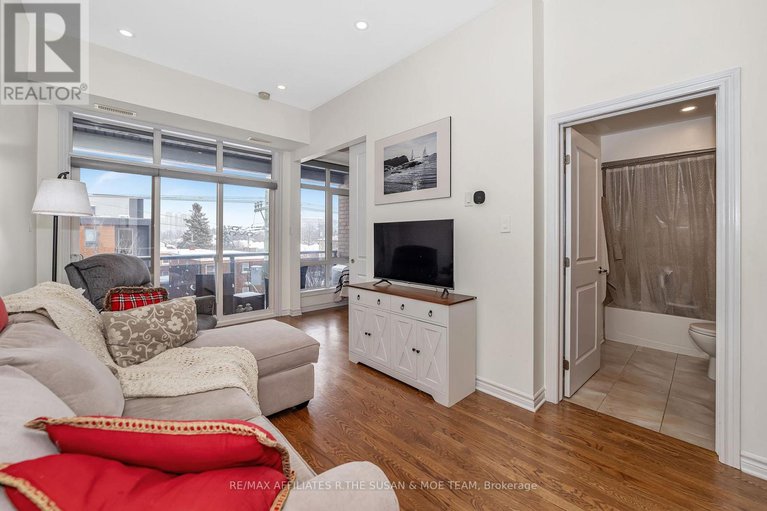 29295935/308-682-churchill-avenue-n/laurentianview/ottawa/ontario/K1Z5G5_14