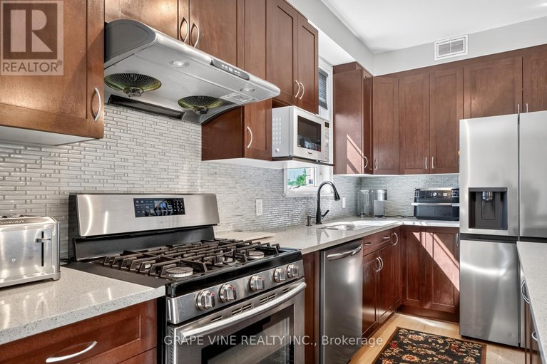 28754446/349-grammond-circle/avalon-west/ottawa/ontario/K4A0T6_10