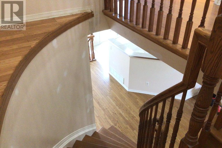 29119256/1586-duplante-avenue/fallingbrookpineridge/ottawa/ontario/K4A4A1_10