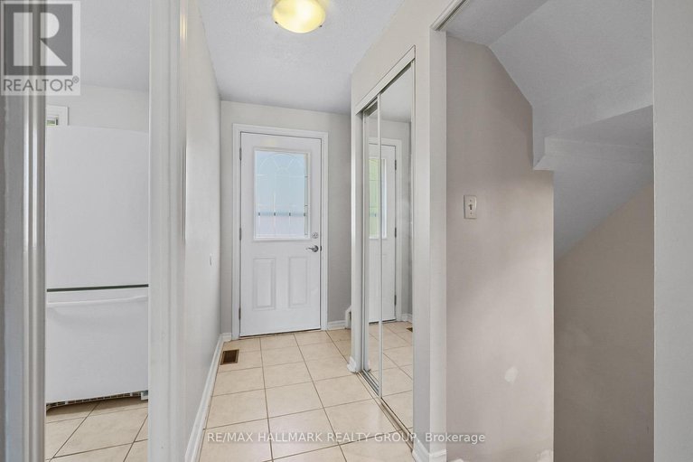 28817902/9-1483-bethamy-lane/beacon-hill-south/ottawa/ontario/K1J8P7_20