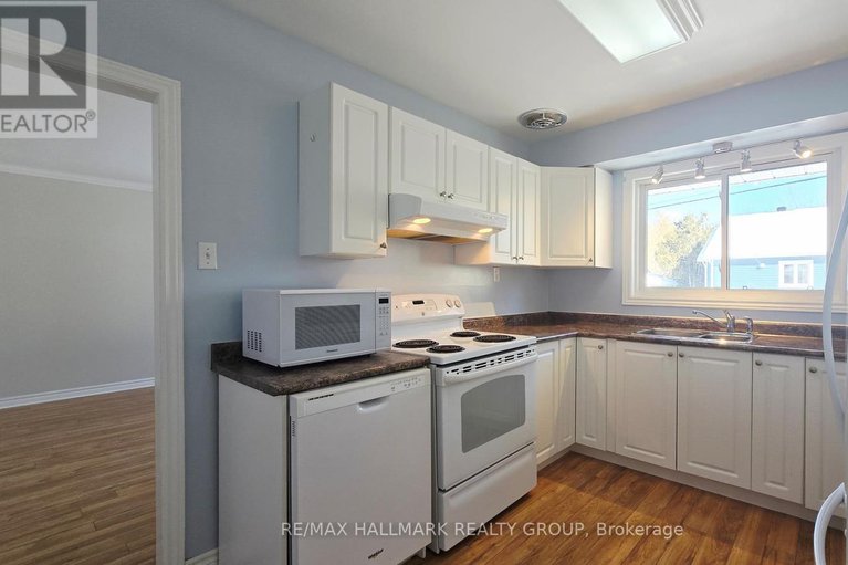 29321323/212-jack-street/kemptville/north-grenville/ontario/K0G1J0_12