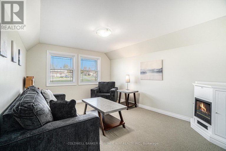 28226920/510-hillview-a-road/drummond-n-elmsley-drummond-twp/drummondnorth-elmsley/ontario/K7H3C8_26