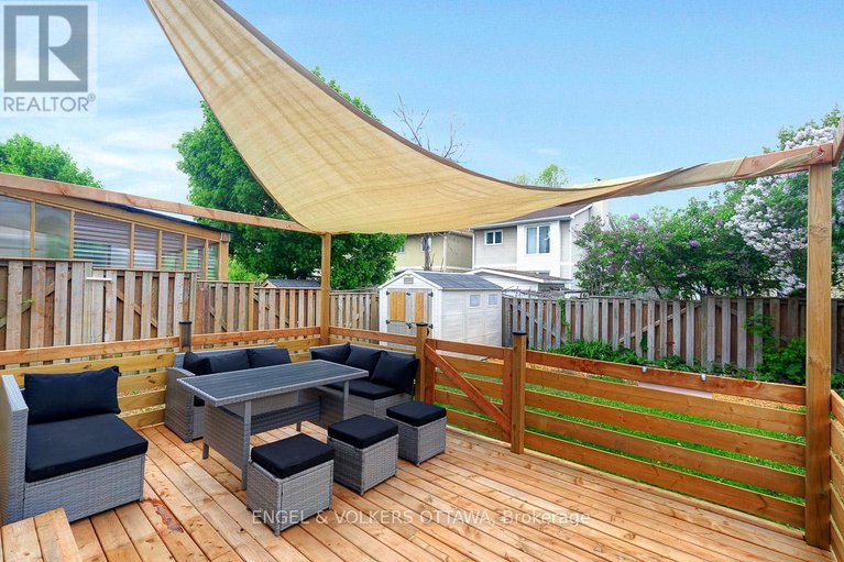 28587086/30-sovereign-avenue/craig-henrywoodvale/ottawa/ontario/K2G4W7_34