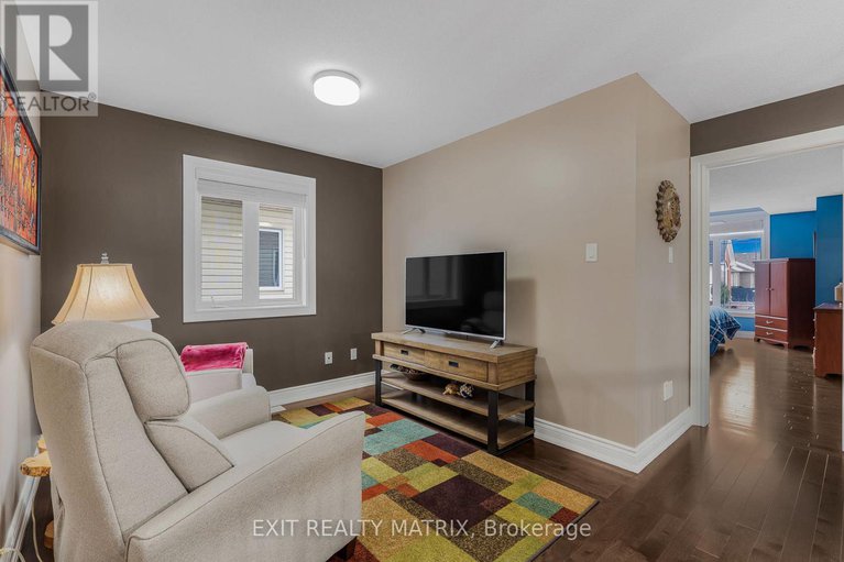 29122588/414-fairlakes-way/avalon-east/ottawa/ontario/K4A0L1_28