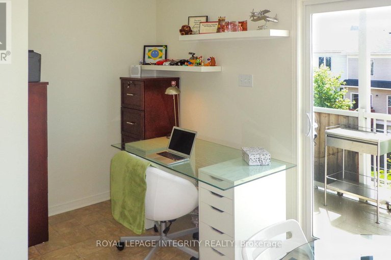 28978671/176-chapman-mills-drive/strandherd/ottawa/ontario/K2J0B8_16