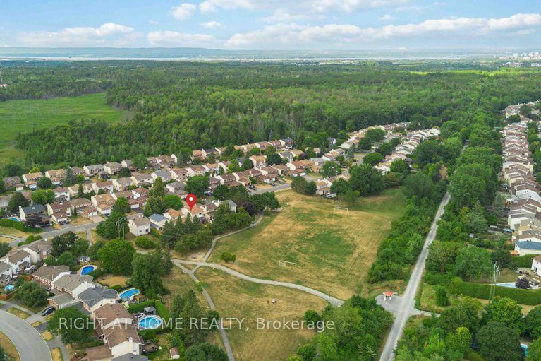 28765725/18-shetland-way/bridlewood/ottawa/ontario/K2M1R9_47