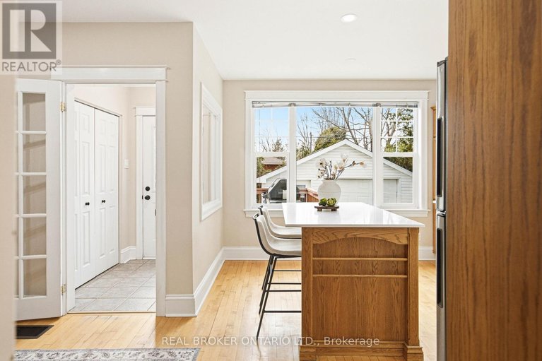 29601984/496-hartleigh-avenue/woodroffe/ottawa/ontario/K2B5J6_5