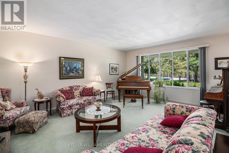 28313090/114-constance-lake-road/kanata-north-east/ottawa/ontario/K2K1X7_9