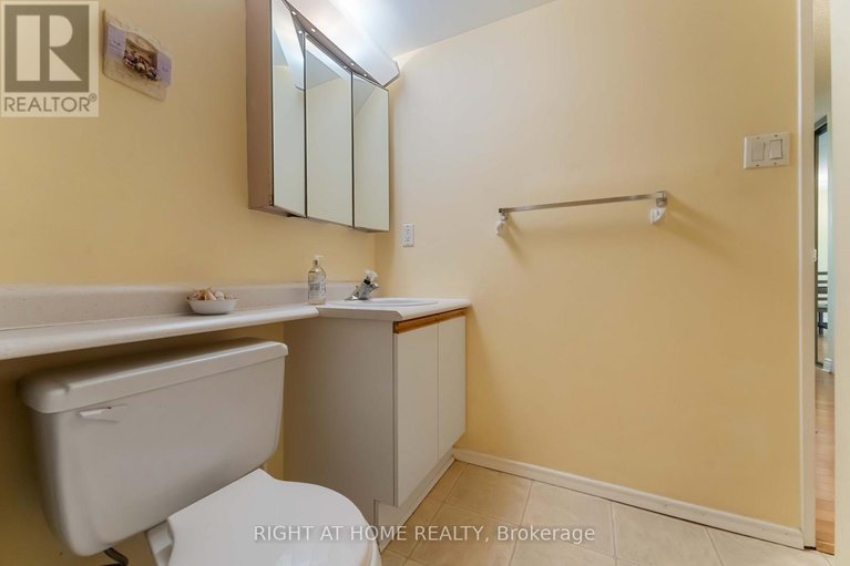 29240372/903-555-brittany-drive/viscount-alexander-park/ottawa/ontario/K1K4C5_22