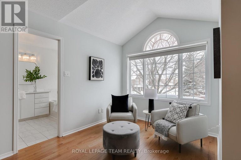 29354960/7-manorgate-place/craig-henrywoodvale/ottawa/ontario/K2G6L3_30