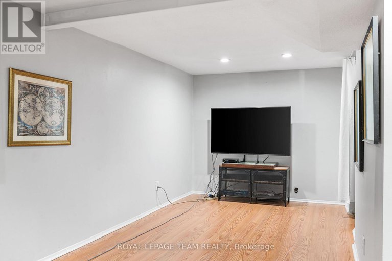 28782909/158-anna-avenue/carlington/ottawa/ontario/K1Z7V2_34