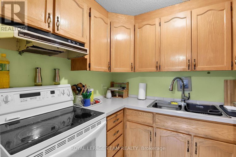 29041202/b-902-elmsmere-road/beacon-hill-south/ottawa/ontario/K1J7T6_11