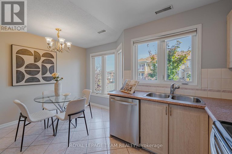 28962046/1650-locksley-lane/beaconwood/ottawa/ontario/K1J1B6_26