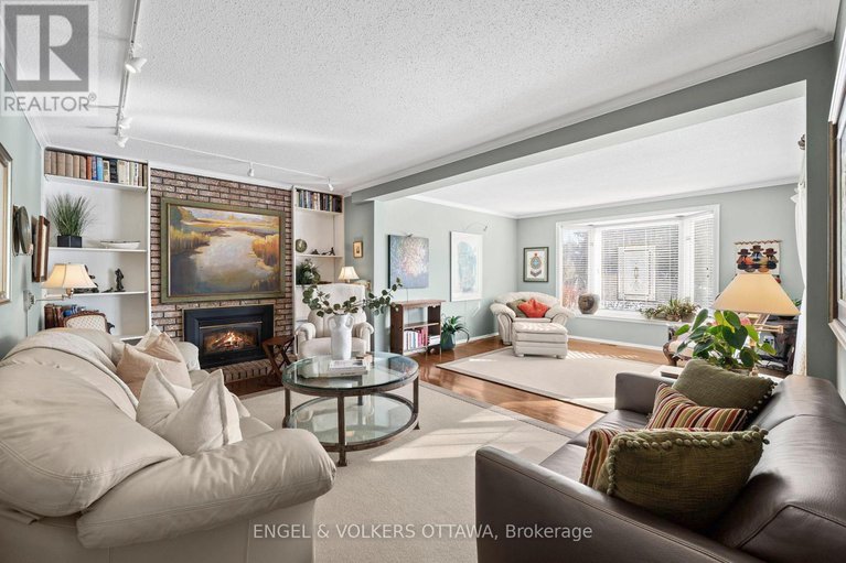 29330205/1336-cahill-drive/south-keys/ottawa/ontario/K1V7K4_13