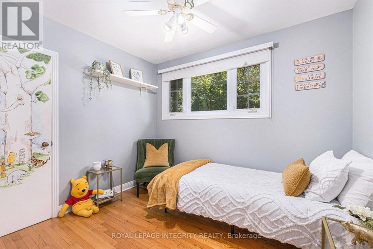 28620612/16-ember-glow-court/stittsville-central/ottawa/ontario/K2S1C3_22