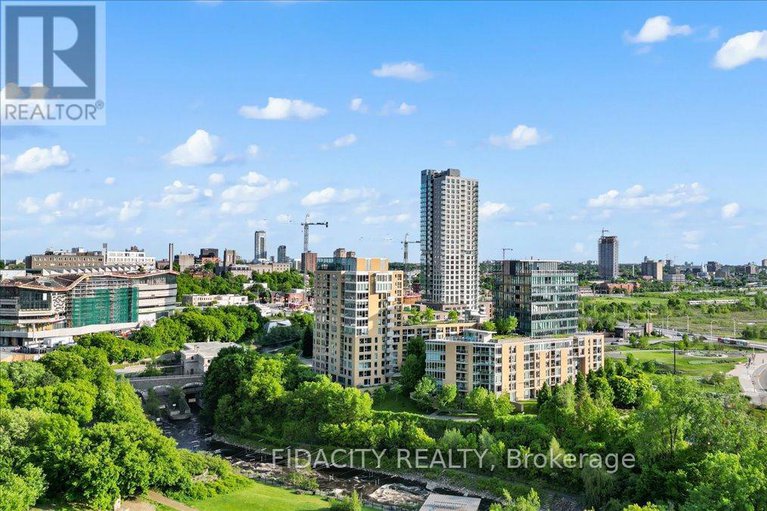 417 - 200 Lett Street