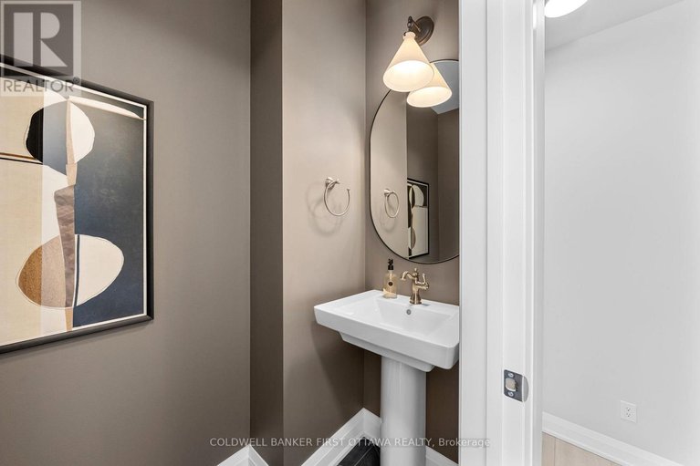 29381592/43-deerfox-drive/longfields/ottawa/ontario/K2J4V1_13