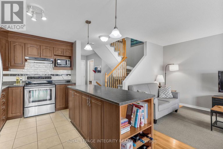 29054392/216-eliot-street/town-of-rockland/clarence-rockland/ontario/K4K0E6_8