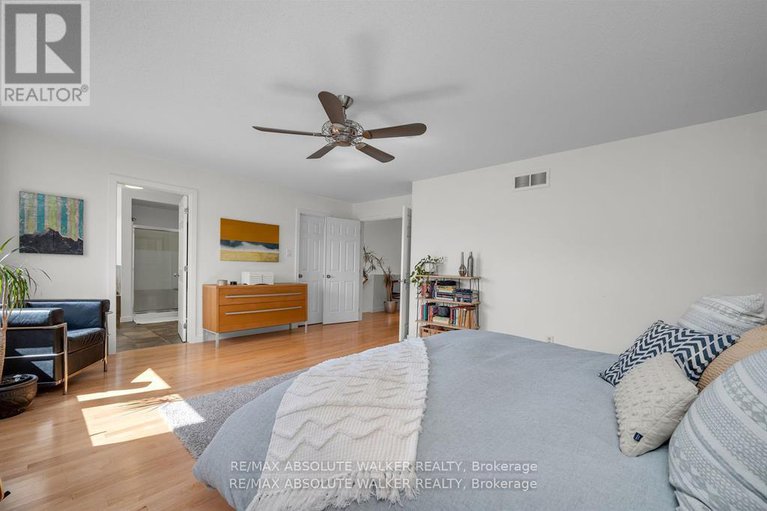 28644323/107-joshua-street/mer-bleuebradley-estatesanderson-park/ottawa/ontario/K1W0A2_20