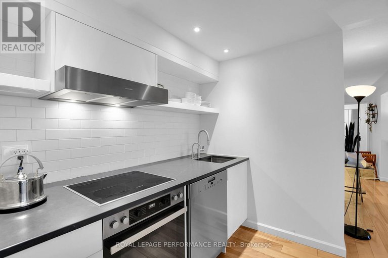 29351288/905-373-laurier-avenue-e/sandy-hill/ottawa/ontario/K1N8X6_23