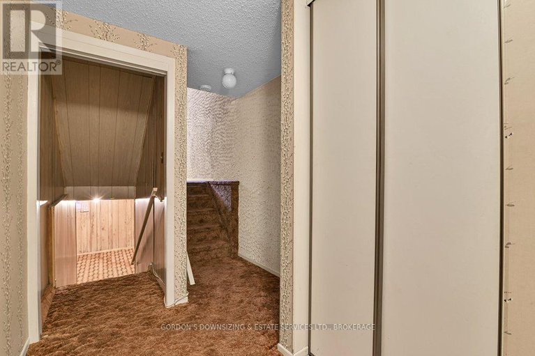 29219484/199-birch-hill-private/carson-meadows/ottawa/ontario/K1K3Y5_5