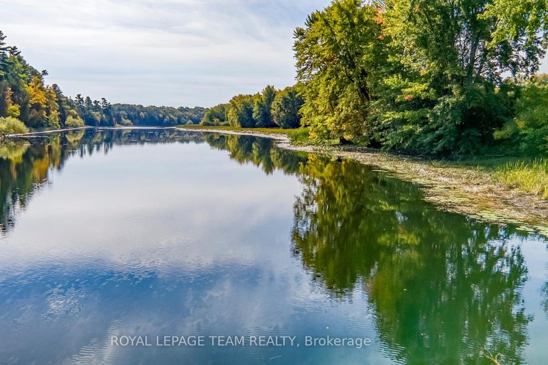 28888820/48-mill-street/almonte/ontario/K0A1A0_37