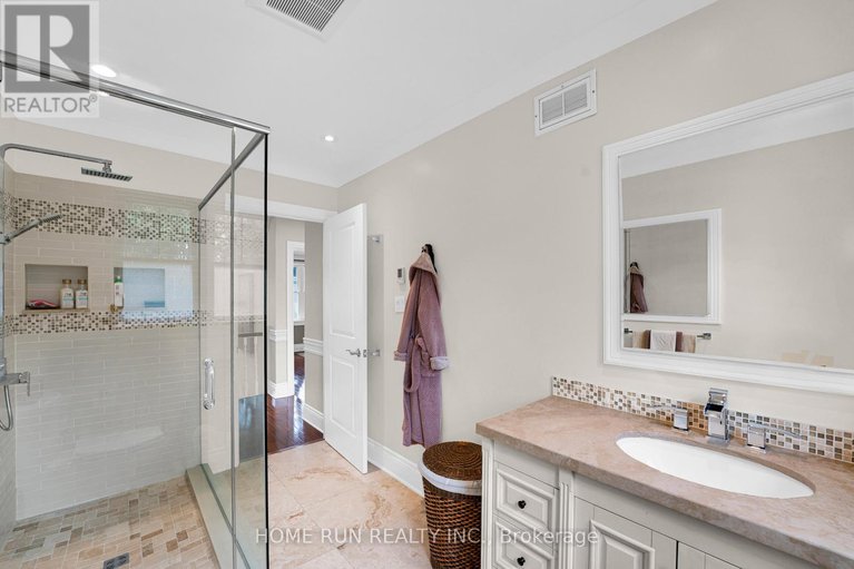 28436384/275-buchan-road/rockcliffe/ottawa/ontario/K1M0W4_38