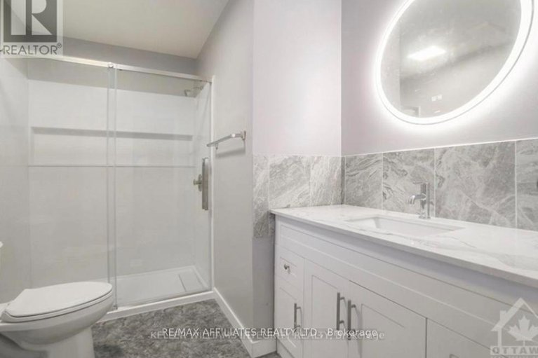 29004175/563-latour-crescent/fallingbrookgardenway-south/ottawa/ontario/K4A1N6_11