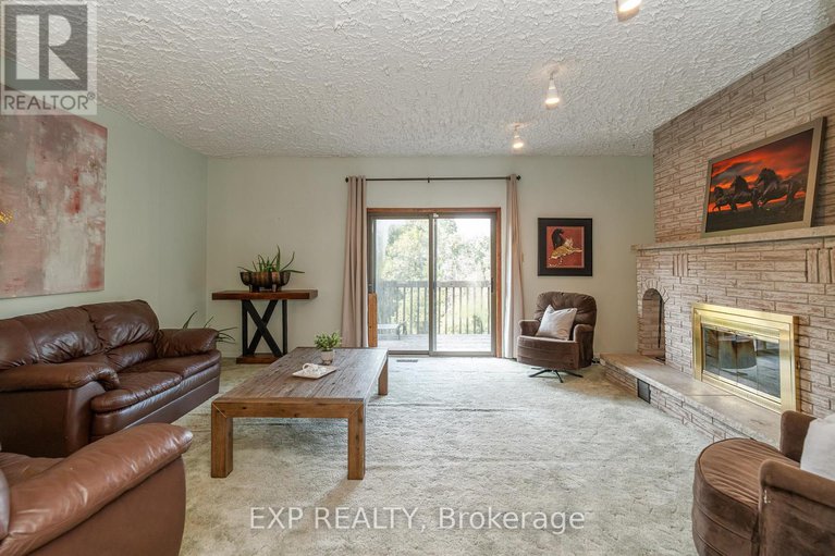 28757377/1437-usborne-street/mcnabbraeside-twps/mcnabbraeside/ontario/K0A1G0_3