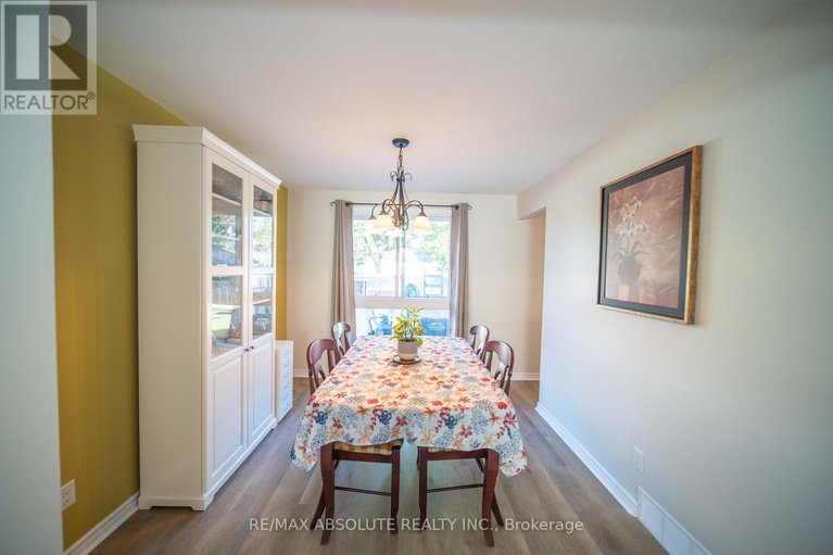28869002/198-hoylake-crescent/bilberry-creekqueenswood-heights/ottawa/ontario/K1E2M8_12