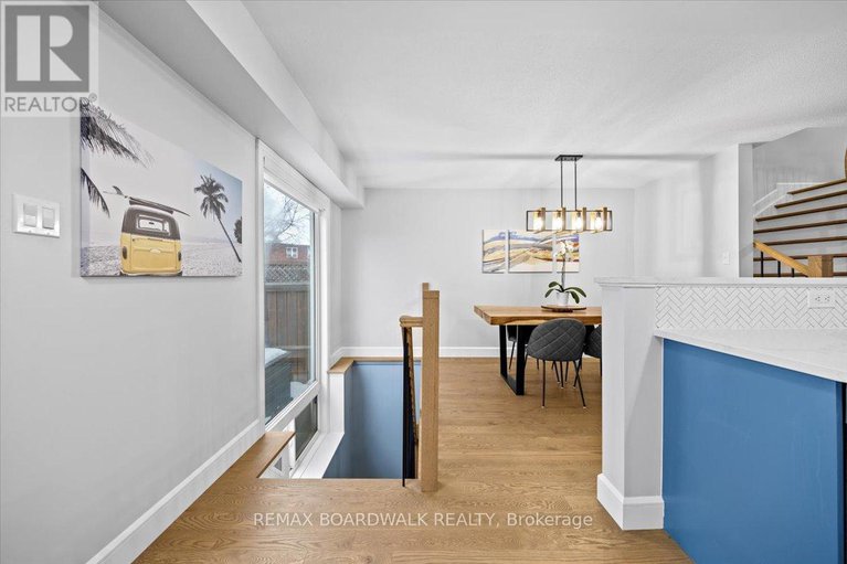 29250494/2065-breezewood-street/springridgeeast-village/ottawa/ontario/K4A4R8_18